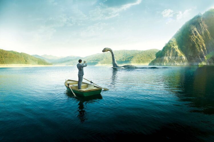 Tin đồn và truyền thuyết quái vật hồ Loch Ness